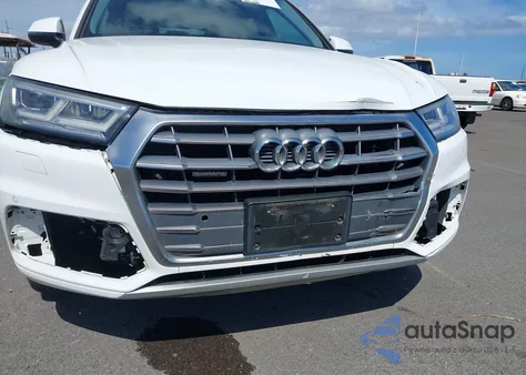 2018 Audi Q5 2.0T Premium/2.0T Tech Premium из США, поврежденный, VIN WA1BNAFY0J2239383
